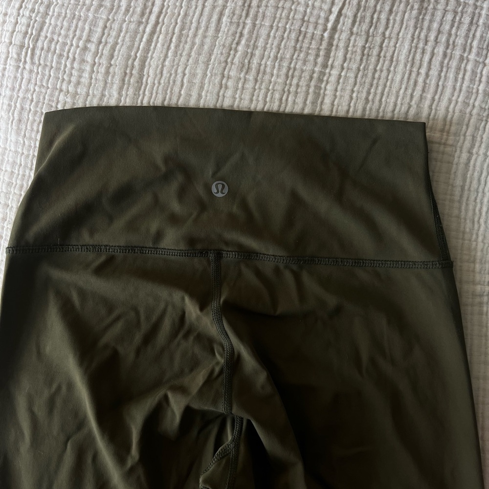 Olive green lululemon wunder under leggings 6
